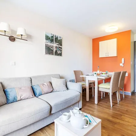 Le Belvedere - R4 125 By Interhome Appartement Saint-Raphaël