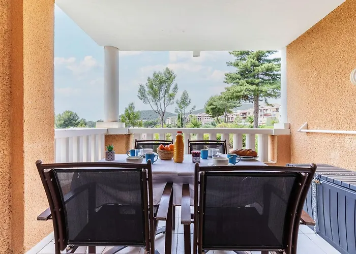 Le Belvedere - R4 125 By Interhome Saint-Raphaël