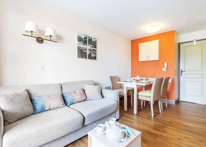 Le Belvedere - R4 125 By Interhome Apartment Saint-Raphaël