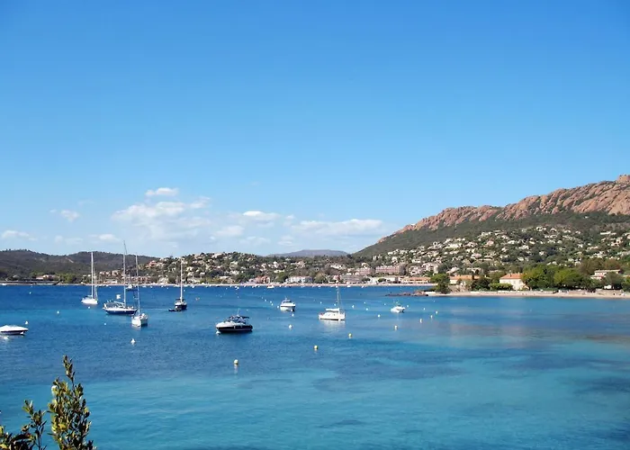 Apartment Le Belvedere - R4 125 By Interhome Saint-Raphaël