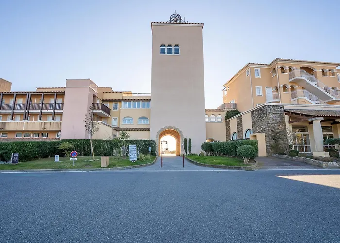 Le Belvedere - R4 125 By Interhome Saint-Raphaël