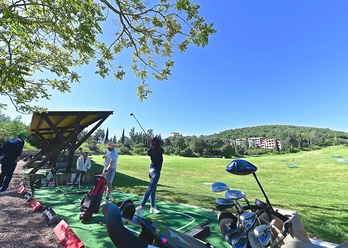 Le Belvedere - R4 125 By Interhome * Saint-Raphaël