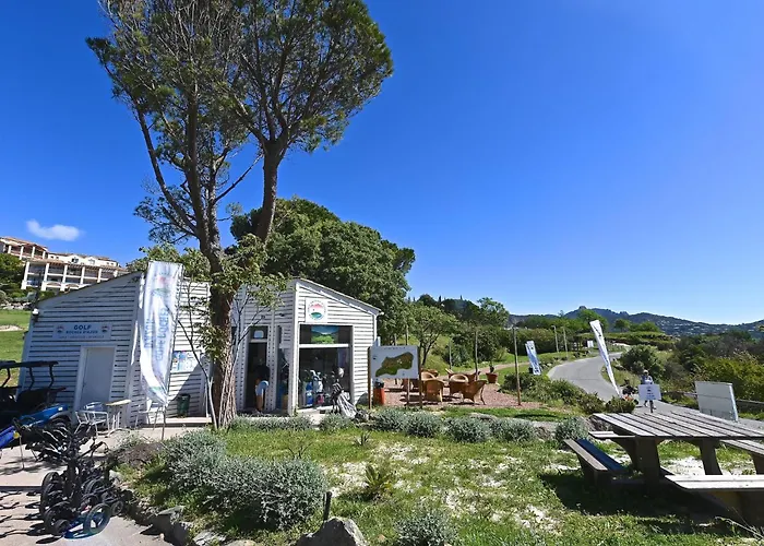 Le Belvedere - R4 125 By Interhome Saint-Raphaël